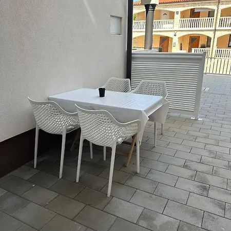 Kajtazovic アパート *